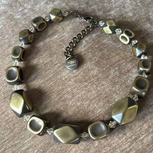 PONO resin necklace